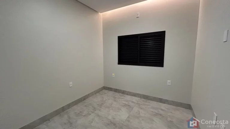 Imagem Casa à Venda em Patos de Minas - 3 Quartos, Suíte com Closet e Área Gourmet