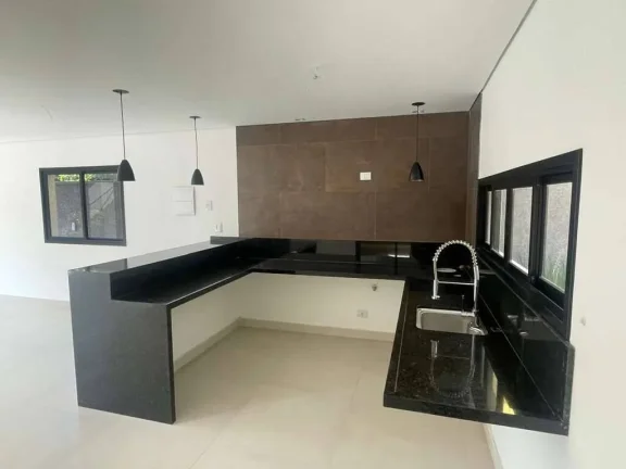 Imagem Cond. Vila Verde (Km 36 R.Tavares) - Zero Km, moderna, 3 sts, piscina!
