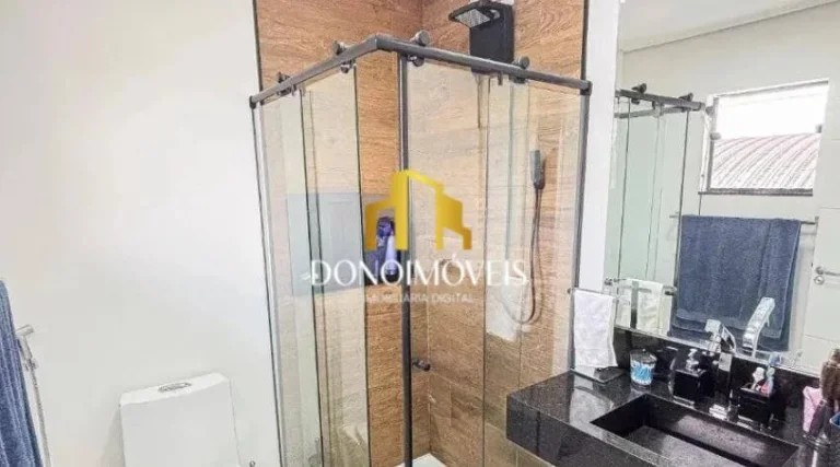 Imagem Casa com 3 Suítes | 8 Vagas | Piscina e Área Gourmet