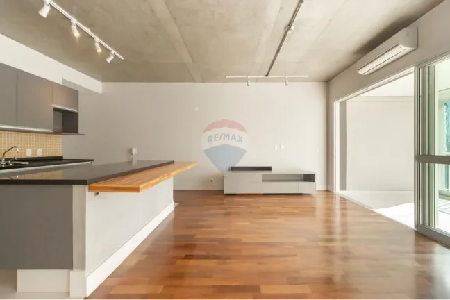 Imagem Apartamento á venda com 90 m², 1 suíte, 2 vagas, Luxo e Modernidade no Coração do Itaim Bibi