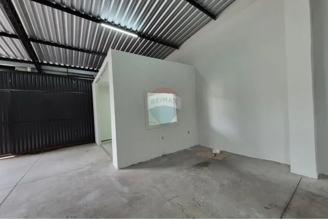 Imagem Galpão Novo em Votorantim: Moderno e Funcional!