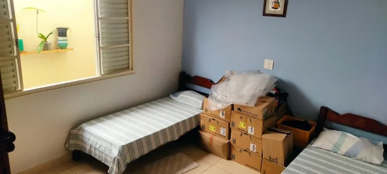 Imagem Casa para Venda em Araçatuba, Jardim Paulista, 2 dormitórios, 2 banheiros, 2 vagas