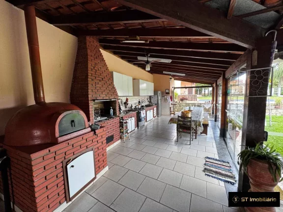 Imagem Chácara à venda em Mairiporã Próxima ao Centro - 4.100m² por R$1.790.000!