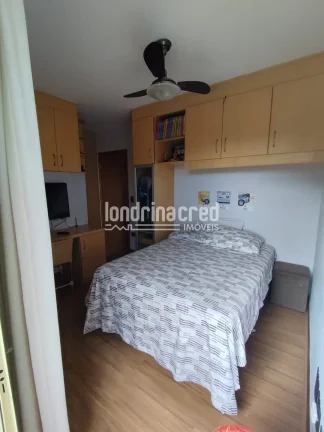 Imagem Apartamento à Venda no Condomínio Four Seasons Residence com 3 Dormitórios, 1 Suíte e 2 Vagas de Garagem