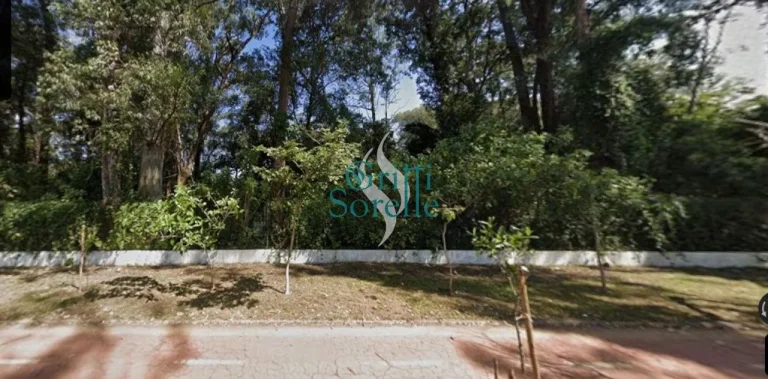 Imagem Terreno à Venda em Interlagos - São Paulo/SP.
