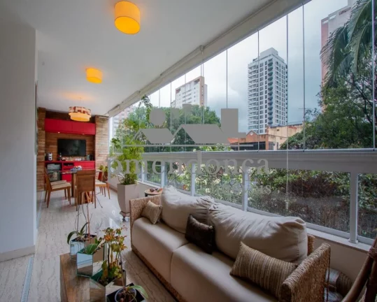 Imagem Apartamento a venda na Água Branca com 3 suítes e 4 vagas, 178m²
