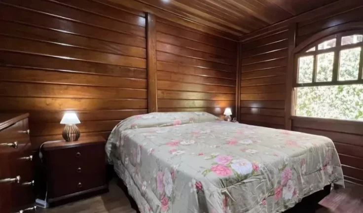 Imagem Casa à venda, 230 m² por R$ 1.005.000,00 - Capivari - Campos do Jordão/SP