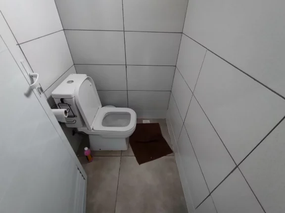 Imagem IMÓVEL COMERCIAL LOCALIZADO PRÓXIMO AO SANTA TEREZINHA , CONTENDO 4 BANHEIROS , IMÓVEL NOVO NUNCA...