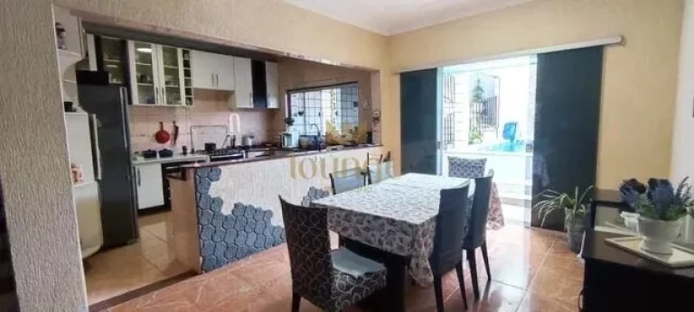 Imagem Casa à venda em Parque das Laranjeiras Z.Norte - Sorocaba/SP