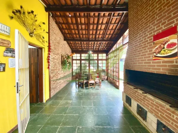 Imagem Chácara à Venda em Atibaia: 3582,16m² de Terreno e 390,76m² de AC