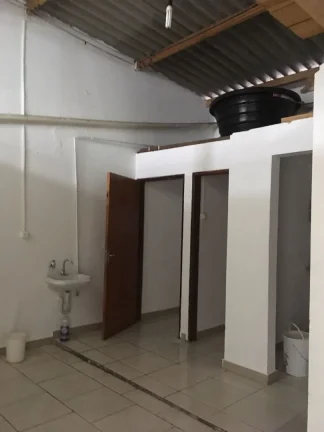 Imagem Excelente barracão comercial, na principal rua comercial do centro, muito bem localizado, próximo ...