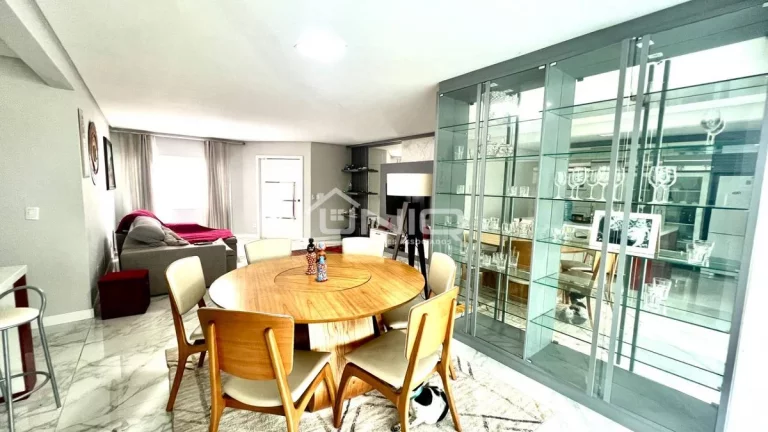 Imagem Casa Alto Padrão - 3 Suítes - Sambugaro