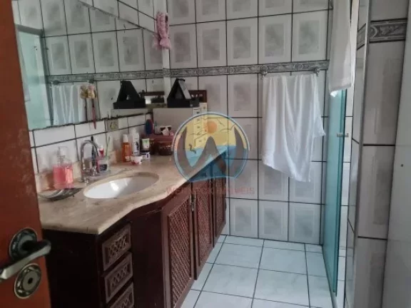 Imagem Casa de luxo à venda em Ubatuba-SP, bairro Itaguá! 3 quartos, 1 suíte, 3 salas, 4 banheiros, 4 vagas, 308m². Venha conhecer!