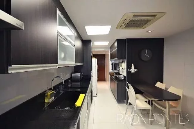 Imagem Apartamento com 4 Quartos à Venda, 158 m² em Barra Da Tijuca - Rio De Janeiro