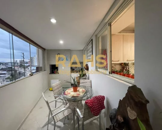 Imagem Apartamento com 160 m2, 4 dormitórios à venda no bairro Anita Garibaldi - Joinville/SC. Grande opo...