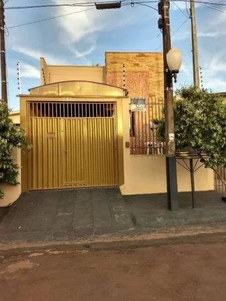 Casa Usada para Venda em Sarandi, Parque São Pedro, 2 dormitórios, 1 suíte, 2 banheiros, 1 vaga
