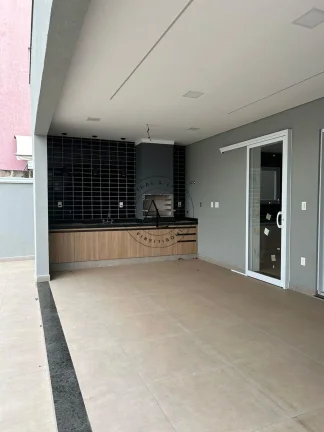 Imagem Casa Elegante em Condomínio Fechado em Valinhos: Conforto, Segurança e Qualidade de Vida!