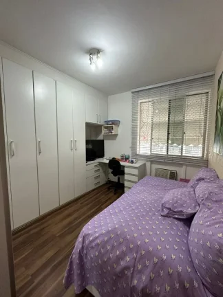 Imagem Venha morar em uma cobertura em local previlegiado em icarai,proximo ao Campo de São Bento,com comércio no entorno,imovél amplo,com vista previlegida