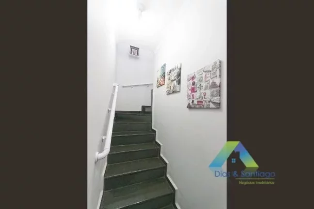 Imagem Casa à venda com 205m², 3 quartos e 2 vagas