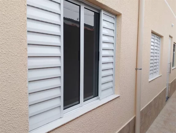 Imagem CASA COM 52.77 m² - JAPURÁ - PRAIA GRANDE SP