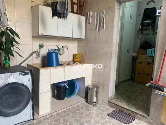 Imagem Sobrado com 3 dormitórios, 295 m² - venda por R$ 700.000,00 ou aluguel por R$ 4.000,00/mês - Vila Flórida - Guarulhos/SP