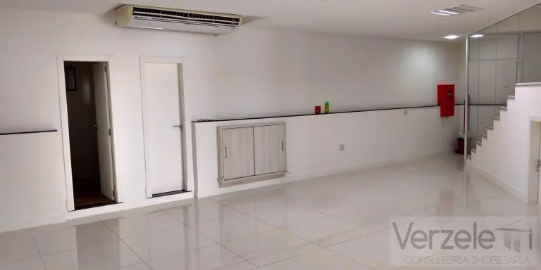 Imagem Sala Comercial para Venda em Balneário Camboriú / SC no bairro Centro
