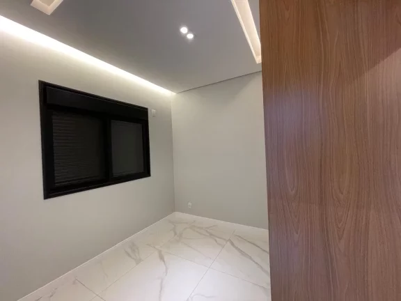 Imagem Casa Espetacular à Venda no Condomínio Portal Ville Jardim Europa, em Boituva