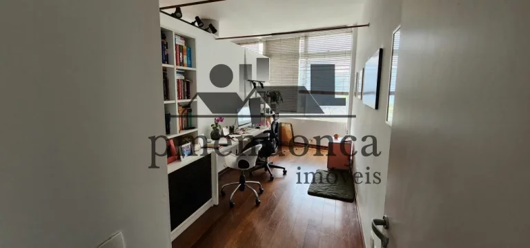 Imagem Ótimo apartamento a venda na Rua Oscar Freire com 158m², 3 quartos e 3 vagas.