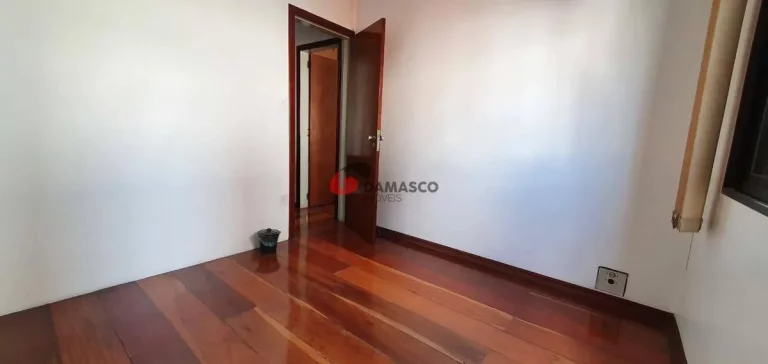 Imagem Sobrado para venda com 4 Quartos, 2 Suites, 2 Vagas, 253M², Fundação, São Caetano do Sul - SP
