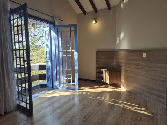 Imagem Casa dos Sonhos em Condomínio Flamboyant – Vista Exclusiva para a Pedra Grande, Atibaia/SP