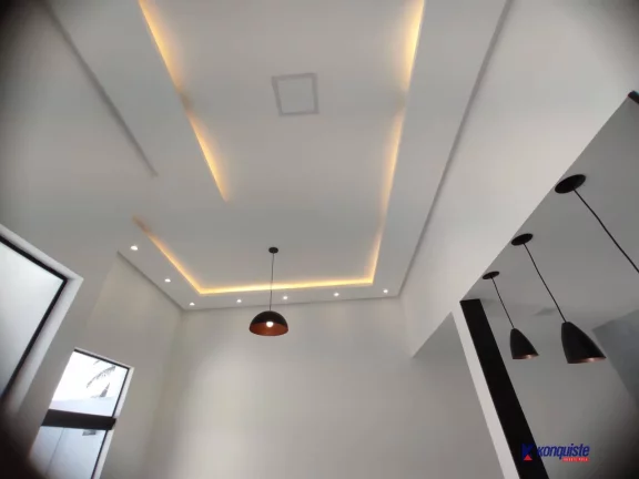 Imagem VENDO CASA DE 3/4 SENDO UMA SUITE NO SIM