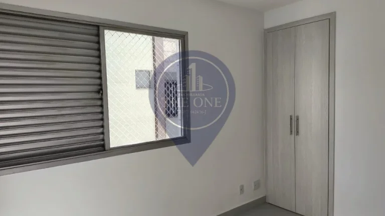 Imagem Apartamento de luxo na Vila Mariana: 3 quartos, 1 suíte, 2 salas e 2 vagas de garagem, 102m² - São Paulo-SP.