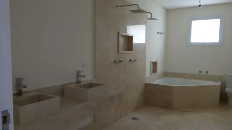 Imagem Mansão no Res. Alpha 11 - 750m²