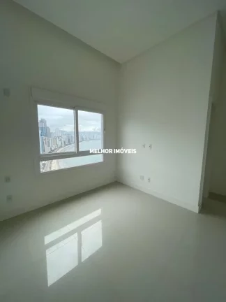 Imagem Cobertura Tríplex Frente Mar à Venda com 07 Suítes, Terraço com Piscina, Localizado na Barra Sul em Balneário Camboriú - SC