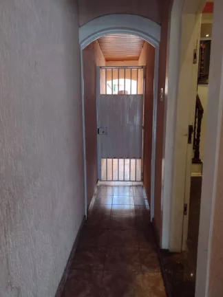 Imagem Sobrado com 3 dormitórios para alugar, 176 m² por R$ 2.600,00 Pq Marajoara