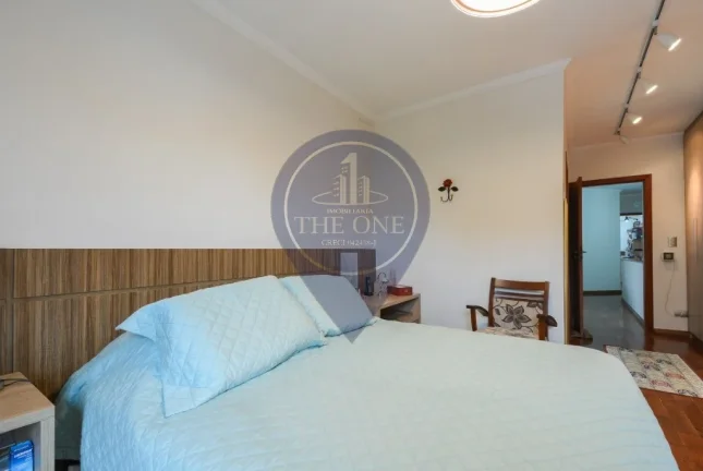 Imagem Luxuosa casa de 3 quartos e 3 suítes na Vila Clementino, São Paulo-SP, com 244m² e 3 vagas de garagem!