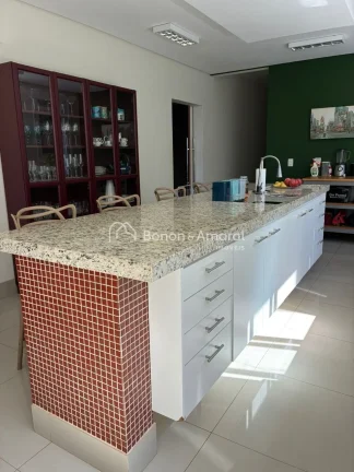 Imagem Excelente Casa à Venda em Valinhos - SP

Esta casa está situada em uma localização privilegiada,...