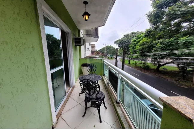 Imagem Casa com 3 quartos, 104 m² à venda em Vila Valqueire - Rio de Janeiro.