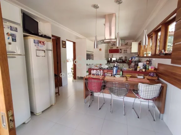 Imagem Casa de Alto Padrão à Venda em Granja Viana - Condomínio Exclusivo (muito!)