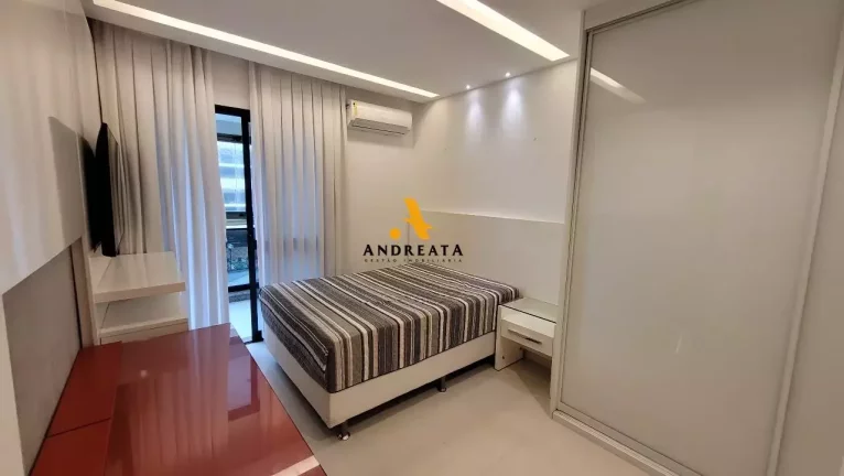 Imagem Avenida Lúcio Costa - Barra da Tijuca - Posto 6 - Apartamento 4 suítes Frontal Mar