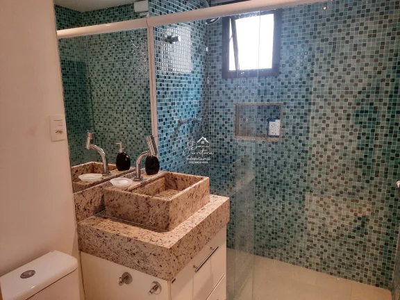 Imagem Excelente oportunidade: Apartamento atualizado com vista no Guarujá-SP, bairro Pitangueiras, 1 quarto, 2 salas, 1 banheiro, 2 vagas de garagem, 65m².