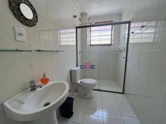 Imagem Apartamento com 2 dormitórios, em predinho na Rua Carlos Gomes, 1° andar lateral, à venda, 75 m² por R$ 350.000 - Marapé - Santos/SP