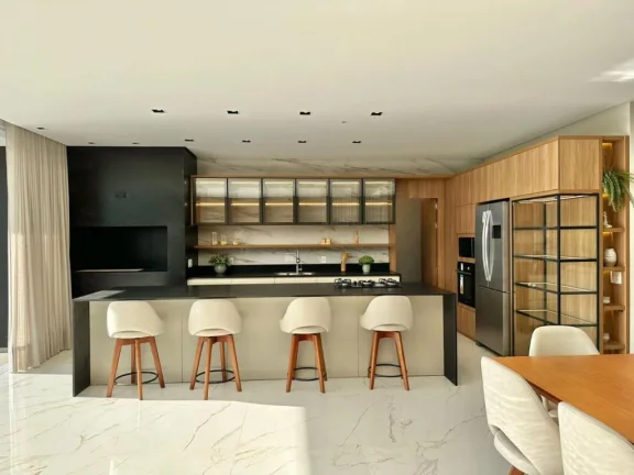 Imagem Casa em Condominio 4 Dormitórios - Bairro --
