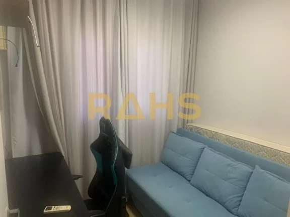 Imagem O apartamento com sacada integrada, conta com 02 dormitórios com ar condicionado já está instalad...