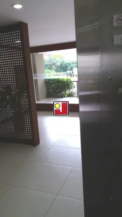 Imagem Vendo 3Q Jardim Europa, em frente ao BarraShopping, dependências, 2 vagas, churrasqueira, quadra poli, campo de futebol e volei de praia, pier, balsa