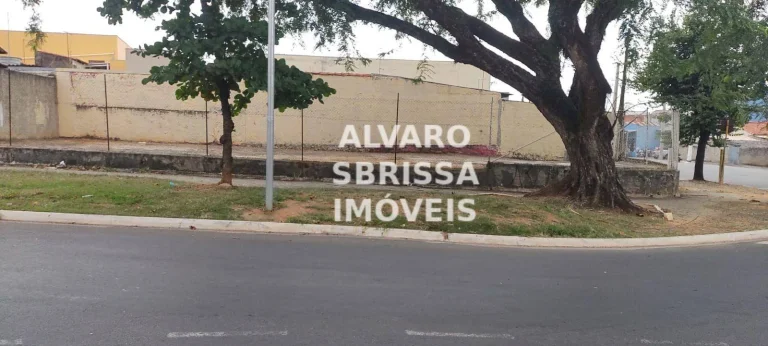 Imagem Terreno comercial perfeito de esquina 397m2 com excelente localização para seu comércio