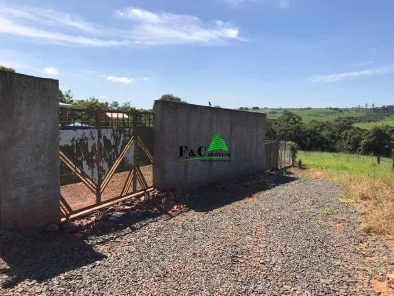 Imagem Chácara para Venda em Limeira, Área Rural de Limeira, 2 dormitórios, 1 banheiro, 4 vagas