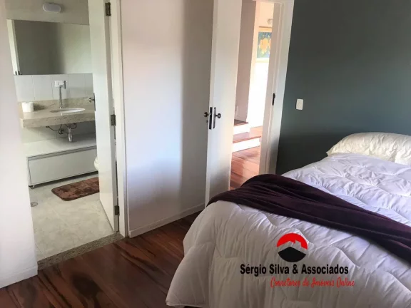 Imagem Casa a Venda Com 05 Quartos, Região de Descansópolis em Condomínio Fechado.