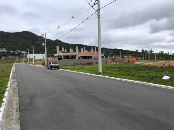 Imagem Terrenos com Viabilidade Multifamiliar – Norte da Ilha