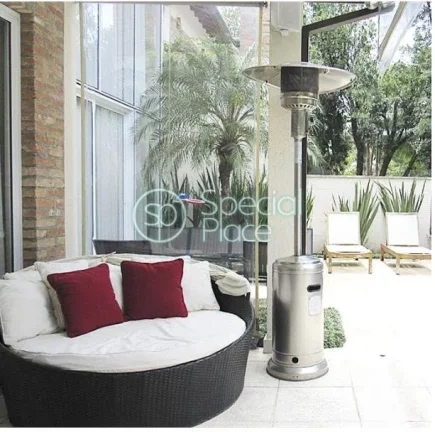 Imagem Casa impecável recém reformada em condomínio exclusivo ao lado da Chácara Flora. Sensação de e...